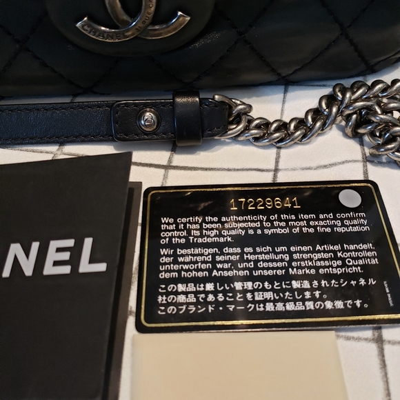 SOLD ๐ฏ% authentic C H A N E L - Picture 12 of 15